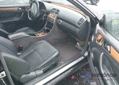 2001 Mercedes-Benz Clk 320 from USA, damaged, VIN WDBLK65G11T071836